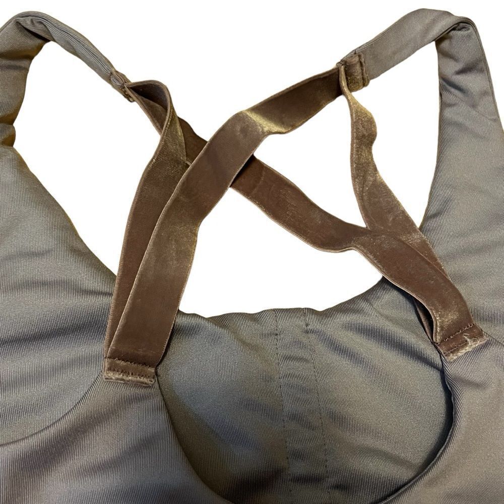 Champion light purple sports bra size M velour straps - Picture 4 of 7